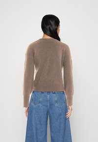 VILA Strickpullover - brown