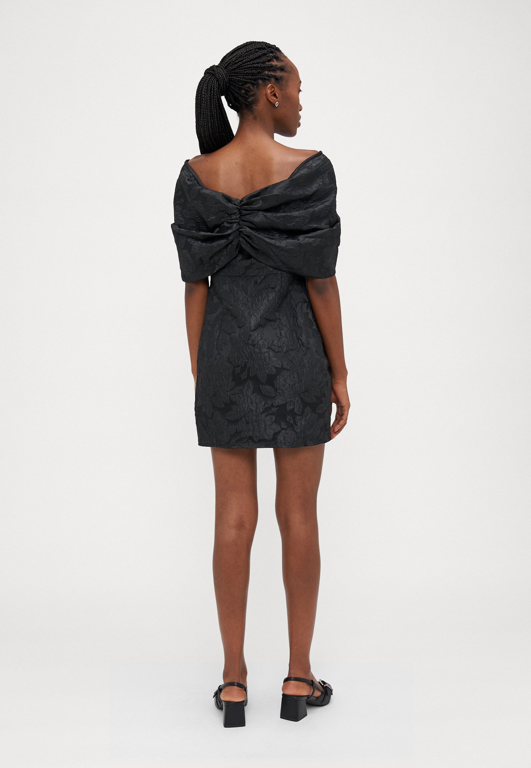 Vero Moda Petite VMSULLE BOW SHORT DRESS - Cocktail dress Vero Moda Petite VMSULLE BOW SHORT DRESS - Cocktail dress