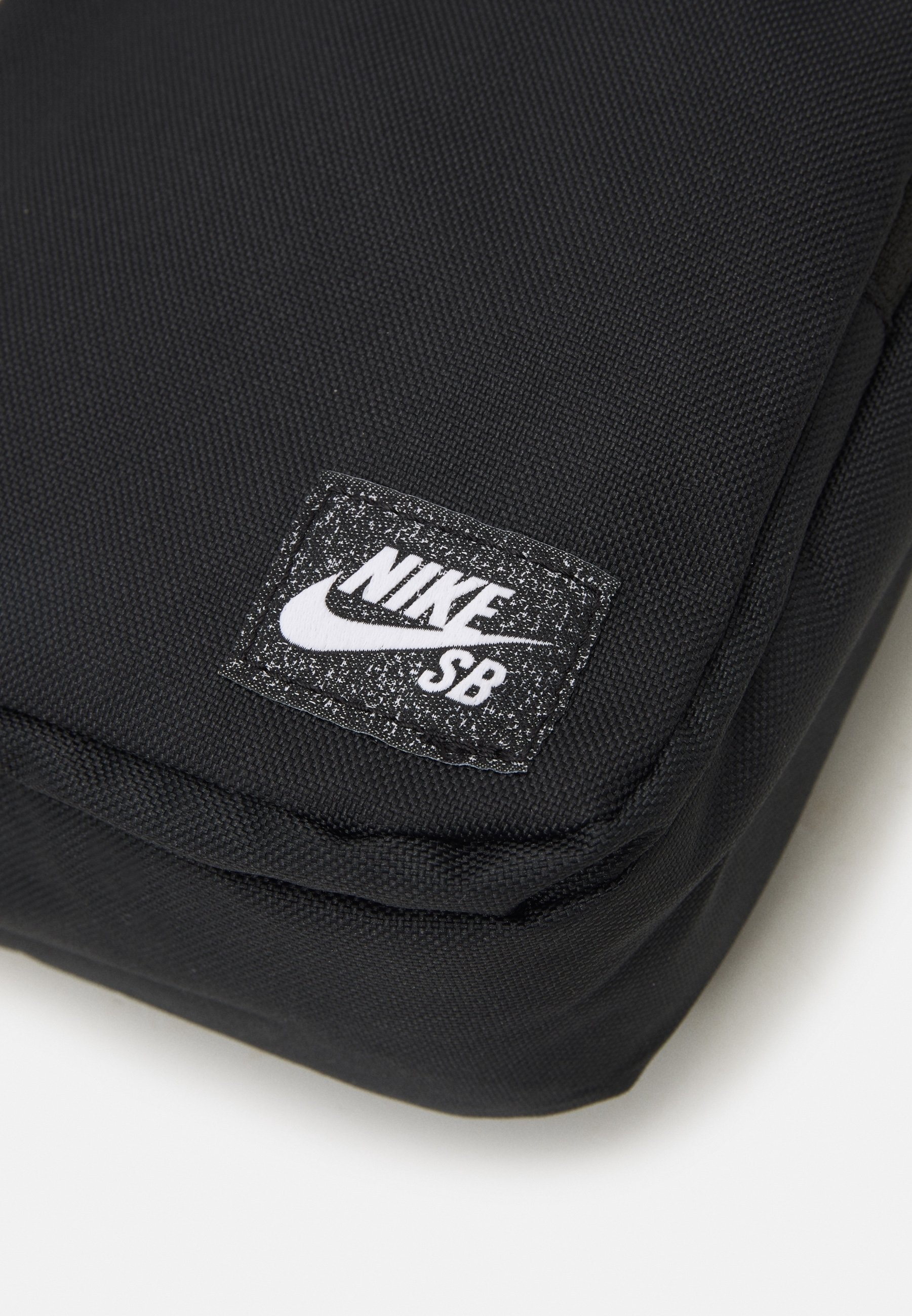 nike sb pouch