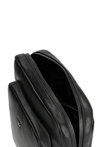 Wojas Umhängetasche - czarny