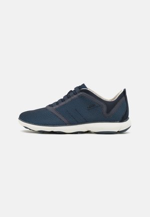 Trainers - navy