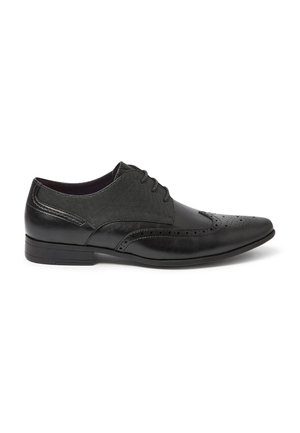 WIDE FIT BROGUE SHOES - Business sko - black