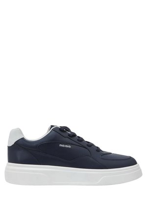 Mørkeblå lædersneaker med hvid sål og hælflap, sorte snørebånd og "REISS" logo på siden.