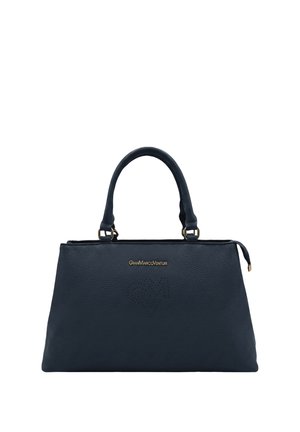 Borsa in pelle nera con doppi manici, placca logo dorata e design a cuore traforato sul davanti, chiusura con zip nella parte superiore destra.