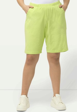 BERMUDA - Šortky - lime green