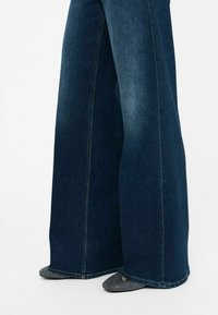 LIU JO HIGH-RISE - Jean flare - blue denim