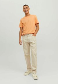 Jack & Jones JJE TEE  O-NECK  - T-shirt basic - pumpkin