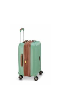 Valigia rigida di colore verde menta con dettagli marroni, dotata di doppia cerniera, manico retrattile e quattro ruote per la mobilità.