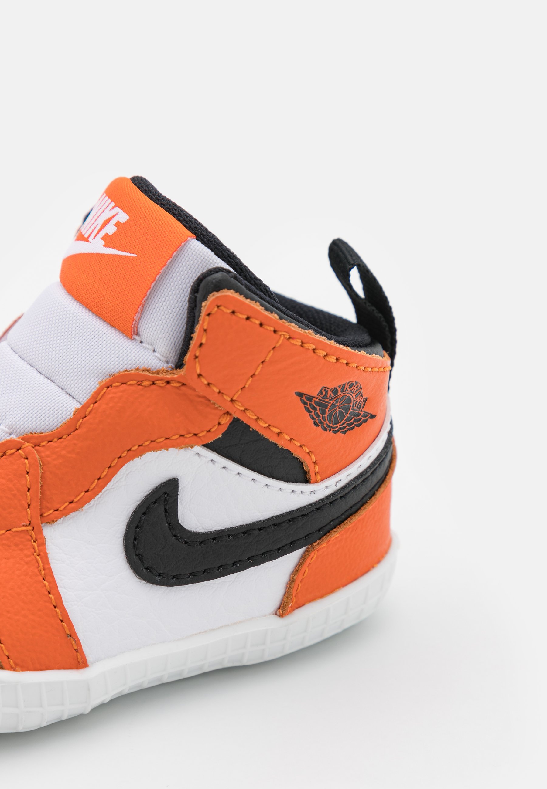 Jordan CRIB UNISEX - Sportschoenen - white/black/starfish/wit - Zalando.nl