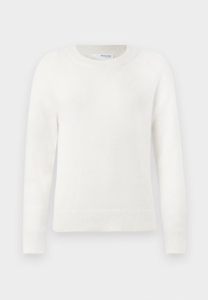 Λευκό πλεκτό πουλόβερ μακρύ μανίκι με ριγωτές μανσέτες, στρίφωμα και στρογγυλή λαιμόκοψη σε απλό λευκό φόντο.