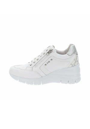 SNEAKERS - Sneakers basse - bianco