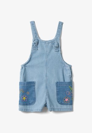 Salopette rayée bleu clair pour tout-petits avec bretelles nouées aux épaules et poches avant bleu foncé brodées de fleurs, de cerises et d’un arc-en-ciel.