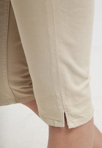 Pepe Jeans Short - camel