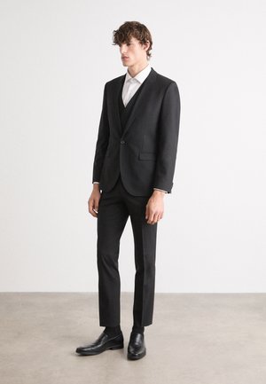 HUGO ARTI HESTEN SET - Öltönymellény - black