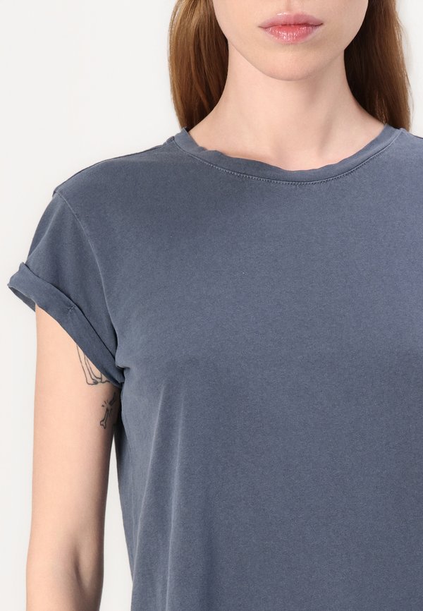 ANNA TEE - Basic T-shirt4