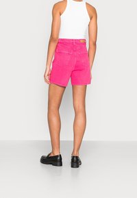 Esprit Shorts vaqueros - pink