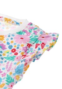 Biały bawełniany top z krótkim rękawem z wielokolorowym wzorem kwiatowym. Posiada falbany oraz różne wzory kwiatowe i liściaste.