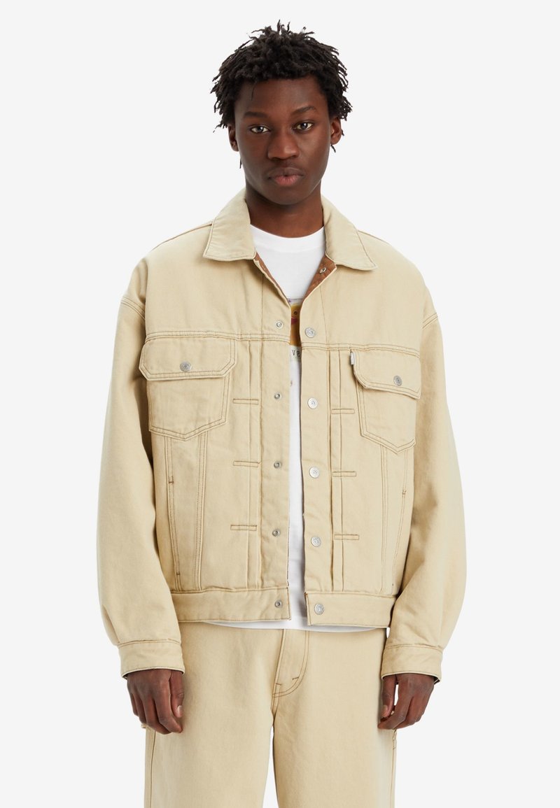 Levi's® SILVERTAB REV TRUCKER UNISEX - Denim jacket - beach sand ...