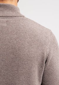 Barbour Trui - military marl