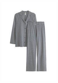 Completo pigiama a righe composto da una camicia abbottonata con colletto e maniche lunghe, abbinata a pantaloni con vita elasticizzata, nei toni blu navy e bianco.