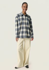 Soaked in Luxury PAMALA - Košilová halenka  - navy checks