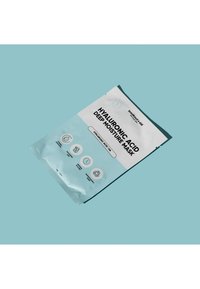 Hyaluronsyre dybde fugtmaske i en lyseblå emballage med sort tekst, piktogrammer til brugsanvisning og et symbol for genanvendelse.