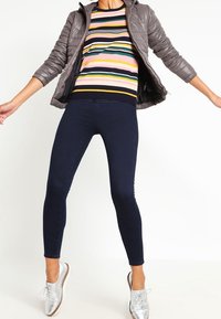 Pepe Jeans Allvädersjacka - grey