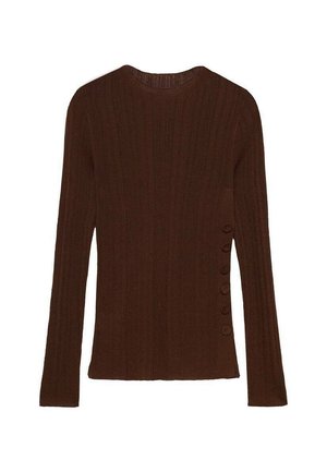 Brauner, gerippter Langarmpullover mit einem runden Halsausschnitt und sechs Knopfakzenten entlang der linken Seite. Weiche Textur und figurnahes Design.