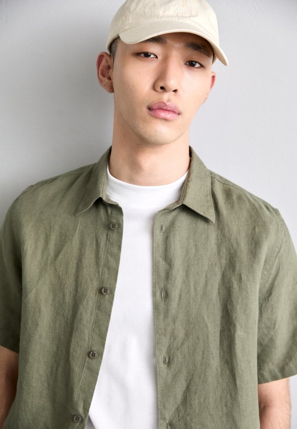 ENZO - Shirt - capers3