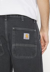 Thumbnail Image 9