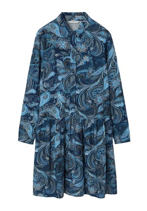 Pikad varrukadega kleit tumel sinisest kangast, millel on paisley mustriga erinevates sinistes ja hõbedastes toonides, koos kogutud seelikudisainiga.