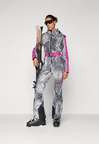 EA7 Emporio Armani SKI KITZBUHEL JUMPSUIT - Skafander - black/white
