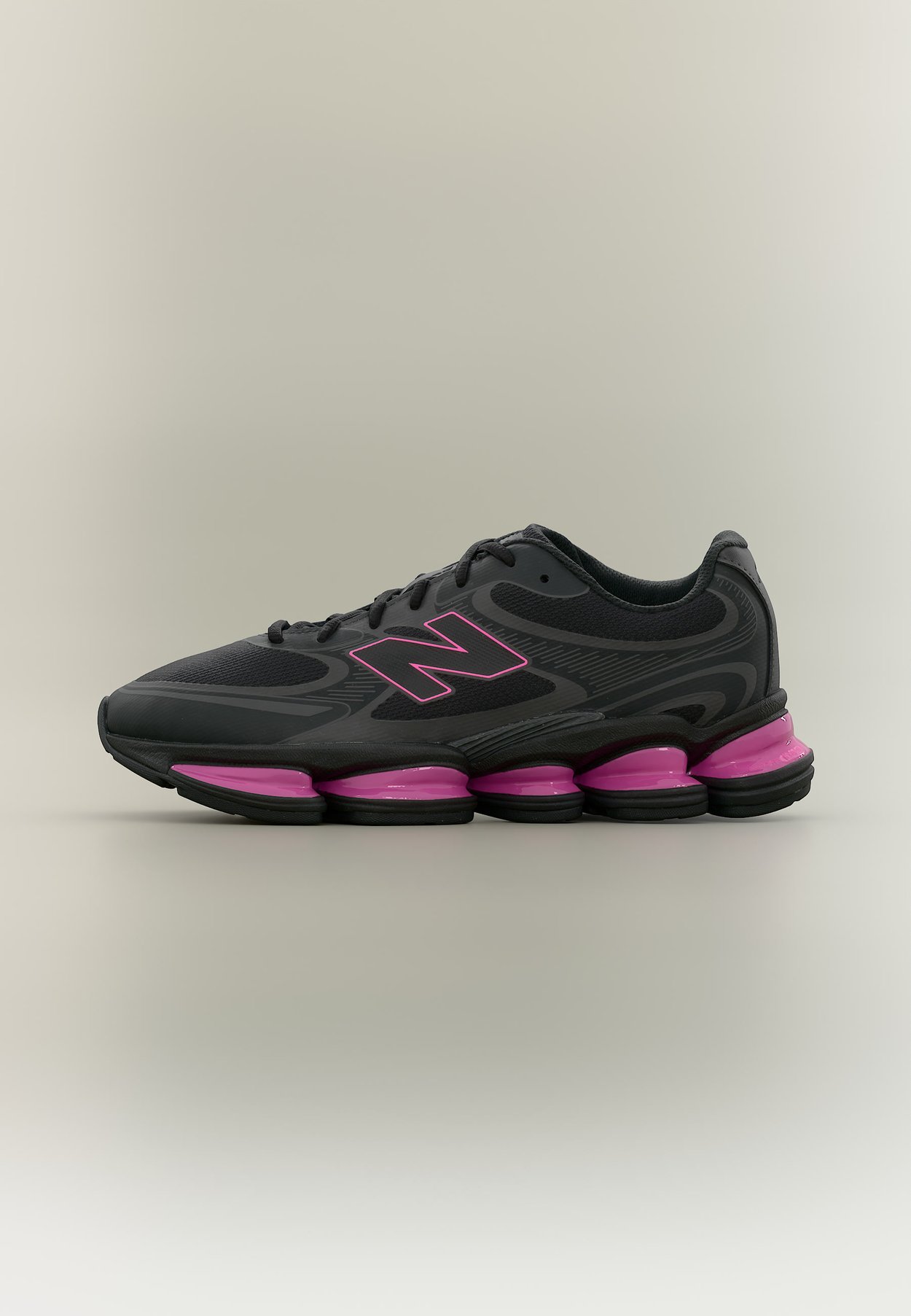 New Balance U2000 UNISEX - Trainers - black/pink heat