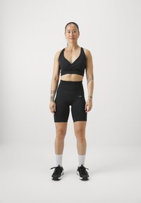 ICANIWILL SOFT SEAMLESS BIKER SHORTS - Leggingek - black