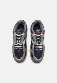 New Balance 725 UNISEX - Sapatilhas - natural indigo