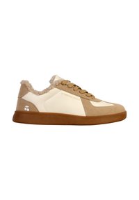 Sneaker beige e crema con dettagli in suede e pelliccia. Caratterizzato da un design con lacci, suola in gomma e branding minimalista sul lato.