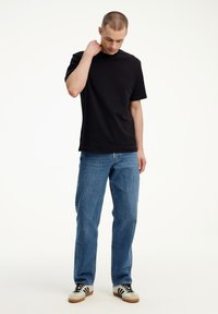 Elementy LUCA czarny