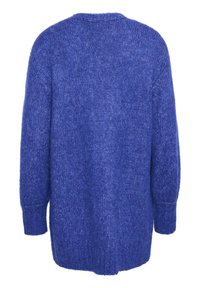 Suéter de punto azul con un ajuste suelto y de corte amplio. Presenta un cuello redondo, mangas largas y un dobladillo con canalé en la parte inferior y en los puños.