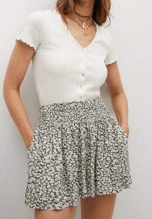 Short - off-white