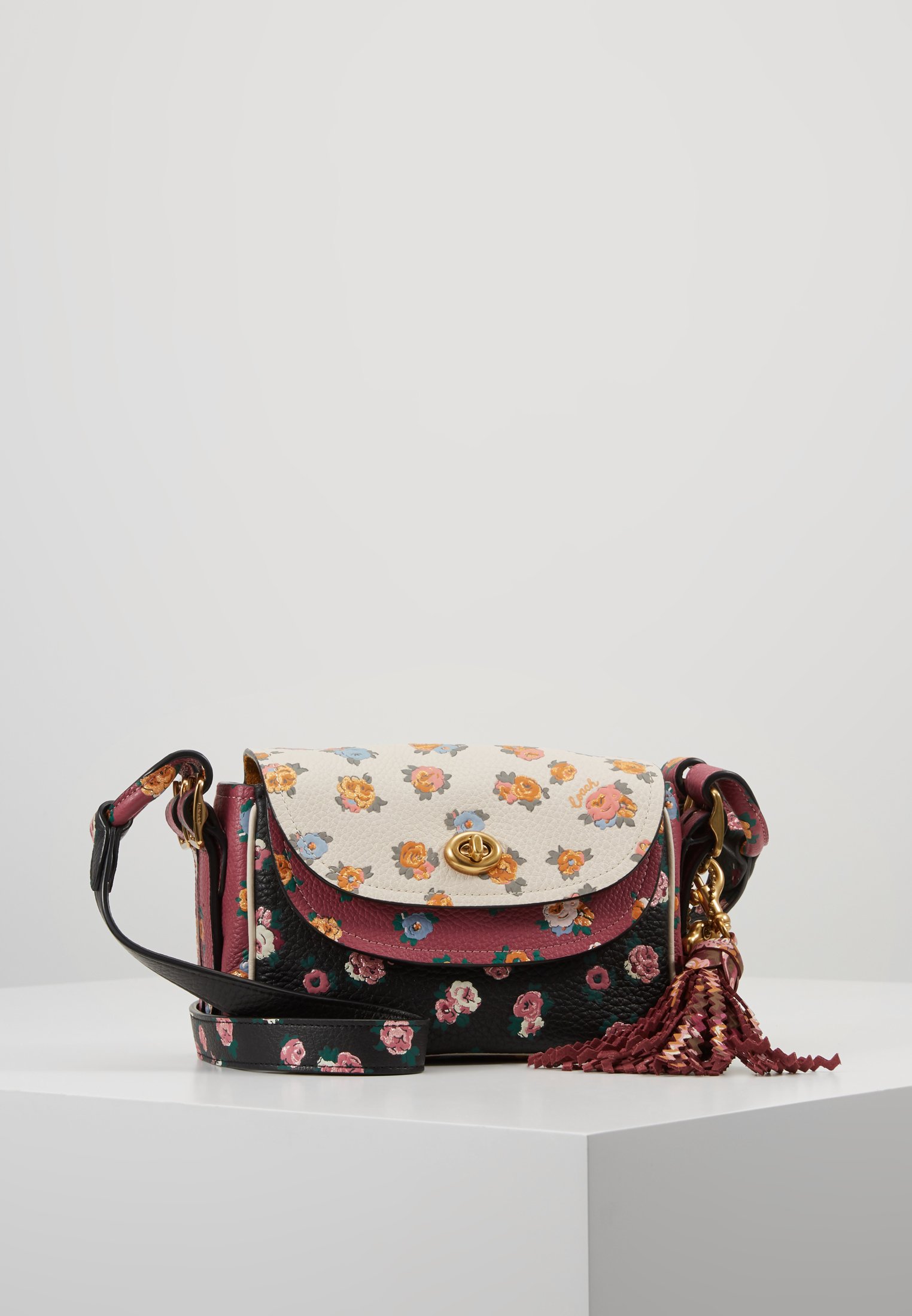 coach tabitha simmons bag
