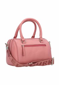 Borsa a tracolla rosa texture, di forma circolare, con manici superiori doppi, tracolla rimovibile, tasca con zip anteriore e hardware in argento.