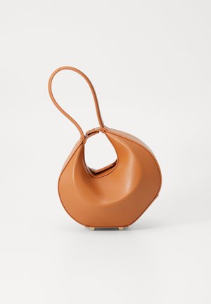 Patrizia Pepe HANDBAG - Käekott - summer cuoio