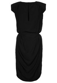 Robe noire en tissu lisse, dotée de manches courtes, d'une ouverture en forme de clé au dos et de détails froncés à la taille pour un effet de texture supplémentaire.