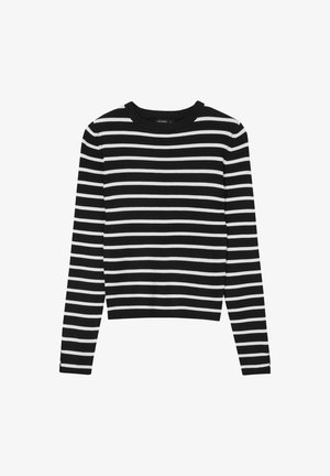 Maglione a strisce bianche e nere, caratterizzato da una texture a coste, colletto rotondo e maniche lunghe con un taglio corto.