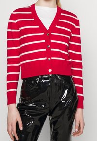 Monki Chaqueta de punto - red
