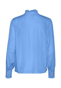 Blusa azzurra chiara a maniche lunghe con colletto arricciato, polsini arricciati e bottoni dorati sui polsi, realizzata in tessuto liscio.