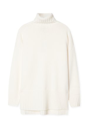 Hvid turtleneck sweater lavet af blødt strikmateriale, med ribbede detaljer ved kraven og kanten, i en afslappet pasform og lange ærmer.
