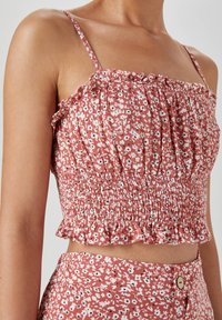 PULL&BEAR Top - light red