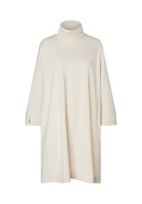 Cremefarbenes langärmliges Kleid mit hohem Rollkragen und breiten Bündchen, die kleine seitliche Schlitze aufweisen, lockere Passform, knielang.