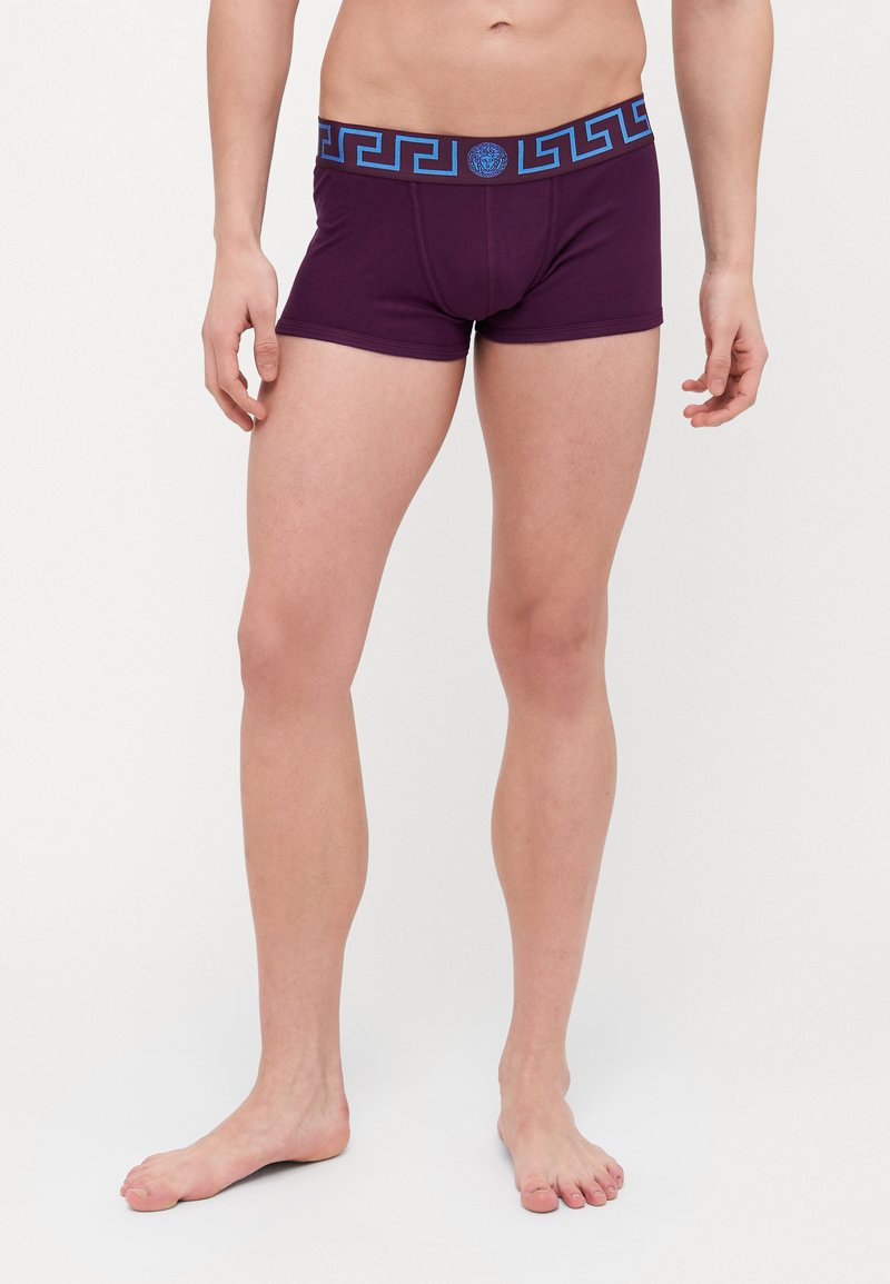 Versace UNDERPANTS LOW RISE TRUNK TOPEKA NEW LOGO - Uske bokserice - dark aubergine/ink blue